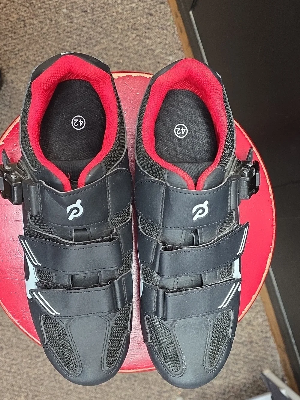 Peleton Cycling Shoes Men's 9 Women's 11